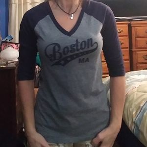 Boston, MA 3/4 sleeved top